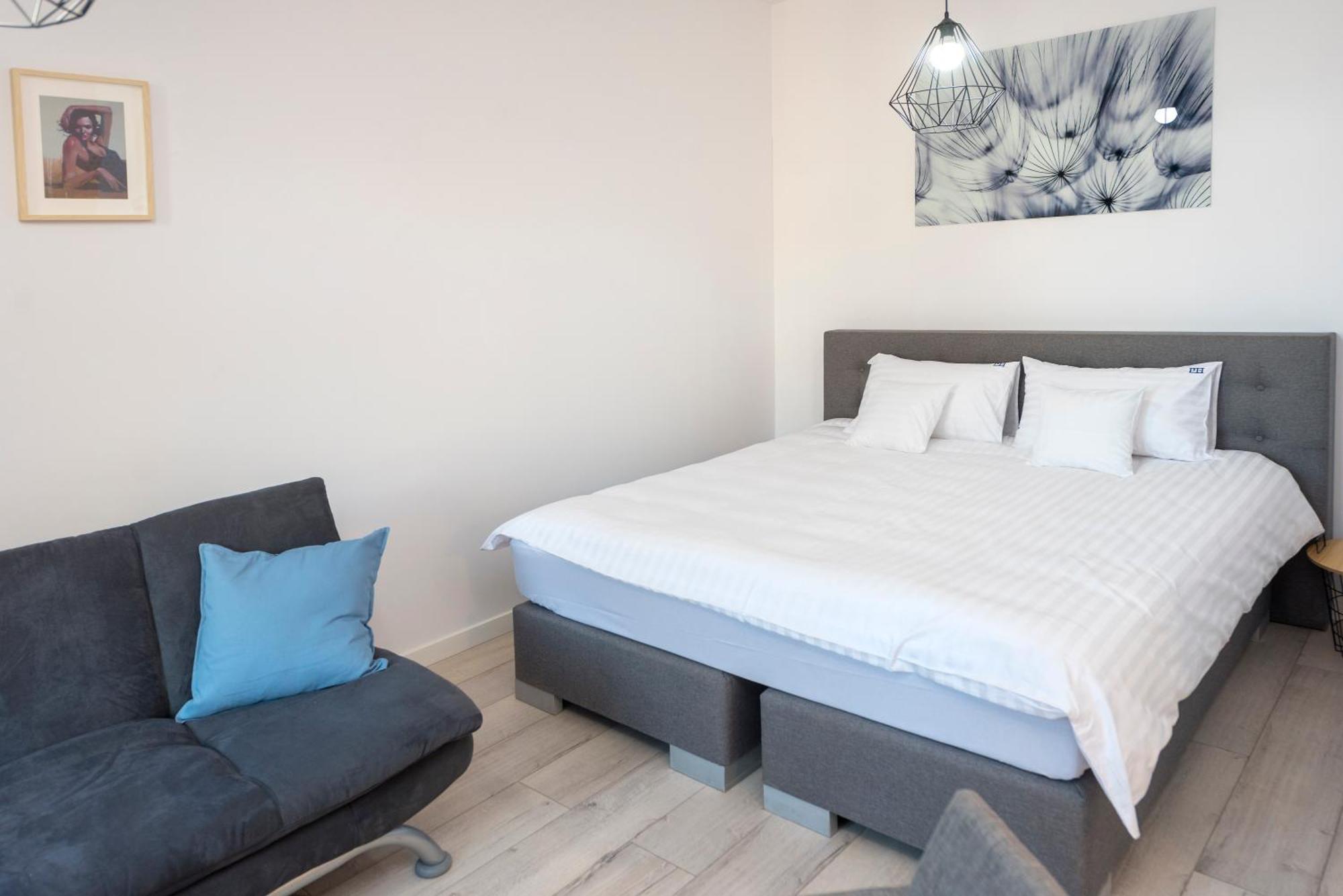 Provenir Home Strzelecka 25 พอซนาน ภายนอก รูปภาพ